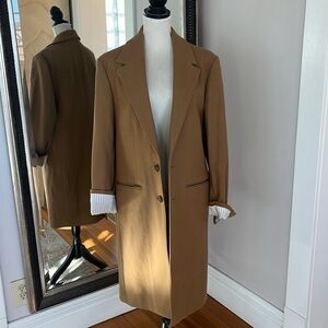 Banana Republic men’s wool coat. Size small. Excellent condition.